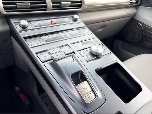 Hyundai - 2019 - nexo fcev plus back - personenauto - afbeelding 8 van  18