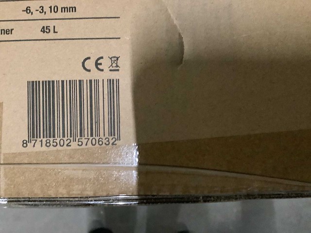 Hyundai - 57063 - verticuteermachine elektrisch - afbeelding 3 van  4