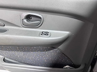 Hyundai - atos multi - 1.0i gls automaat - 26-jl-vj- 2002 - afbeelding 2 van  10