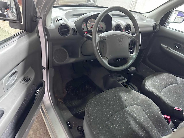 Hyundai - atos multi - 1.0i gls automaat - 26-jl-vj- 2002 - afbeelding 9 van  10