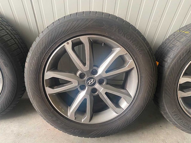 Hyundai - autobandenset - winterbanden - 4st - afbeelding 3 van  6