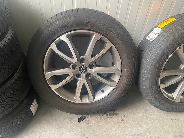 Hyundai - autobandenset - winterbanden - 4st - afbeelding 3 van  8