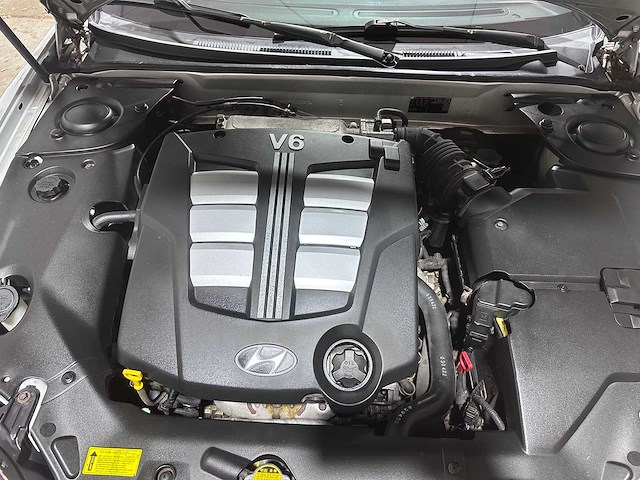 Hyundai - coupé - 2.7i v6 fx automaat- 30-np-sx- 2003 - afbeelding 5 van  13