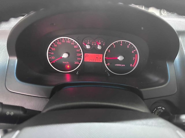 Hyundai - coupé - 2.7i v6 fx automaat- 30-np-sx- 2003 - afbeelding 12 van  13