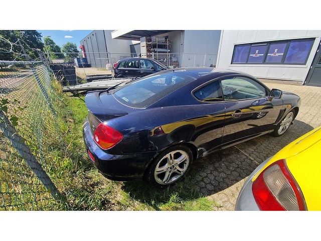 Hyundai - coupé - 2.7i v6 style - car - 2004 - afbeelding 6 van  25