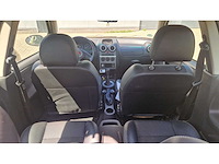 Hyundai - coupé - 2.7i v6 style - car - 2004 - afbeelding 8 van  25