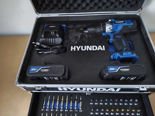 Hyundai - gereedschapsset (2x) - afbeelding 1 van  13