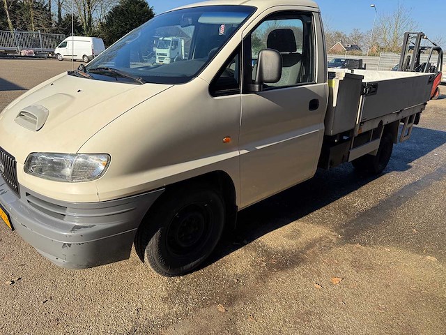 Hyundai - h 200 - 2.5 tci lwb - open bakwagen v.v. aluminium laadbak + kraan hiab 0,8t - afbeelding 3 van  21