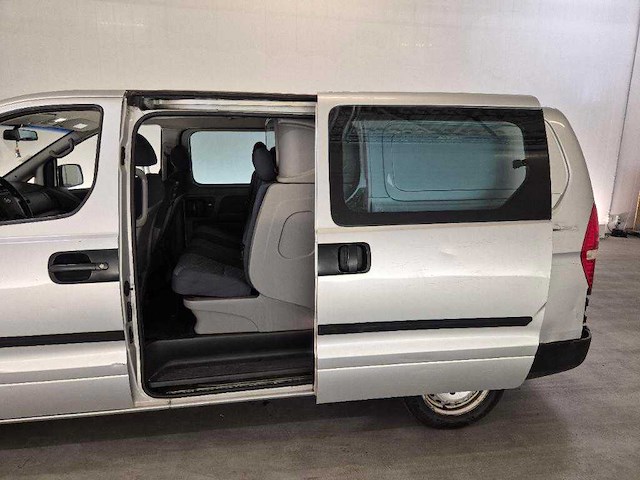 Hyundai - h 300 - 2.5 crdi dynamic dc - car - 2009 - afbeelding 8 van  15