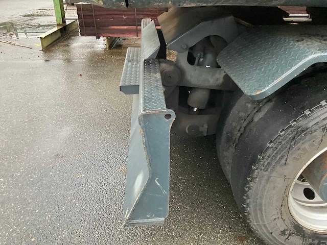 Hyundai - hw180 - bandenkraan met kinshoffer houtklem - afbeelding 8 van  29