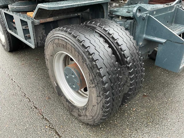 Hyundai - hw180 - bandenkraan met kinshoffer houtklem - afbeelding 13 van  29