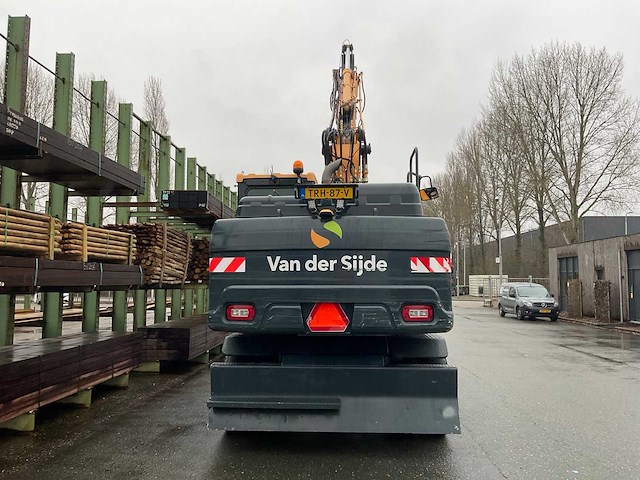 Hyundai - hw180 - bandenkraan met kinshoffer houtklem - afbeelding 26 van  29