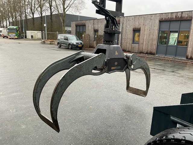 Hyundai - hw180 - bandenkraan met kinshoffer houtklem - afbeelding 28 van  29