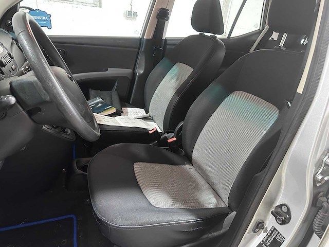 Hyundai - i10 - 1.1 active cool - 75-kpk-3- 2010 - afbeelding 5 van  18