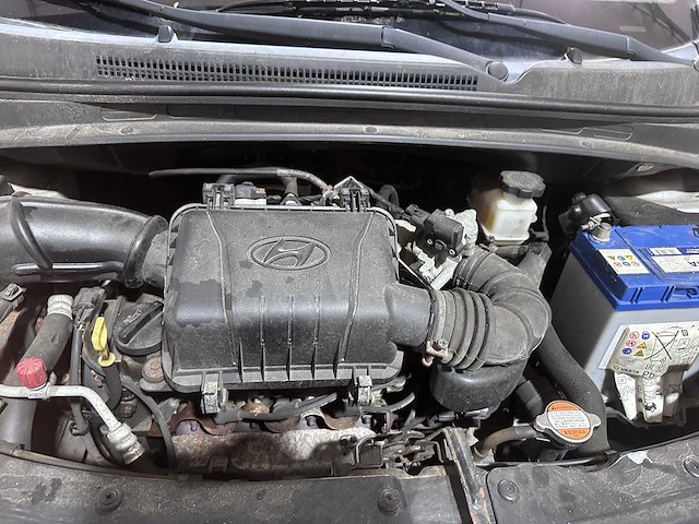 Hyundai - i10 - 1.1 active cool - 75-kpk-3- 2010 - afbeelding 8 van  18