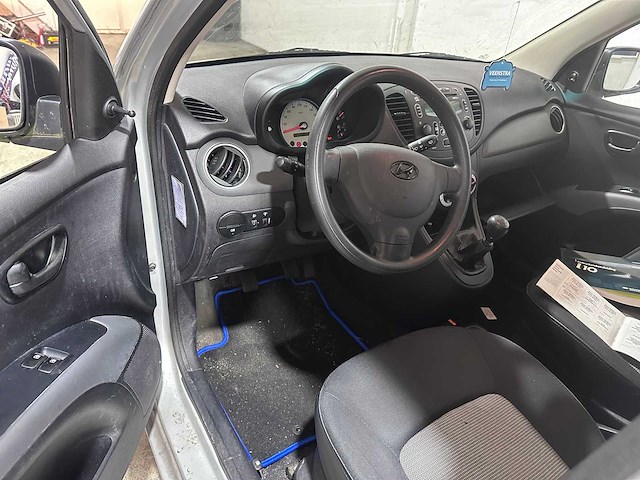 Hyundai - i10 - 1.1 active cool - 75-kpk-3- 2010 - afbeelding 16 van  18