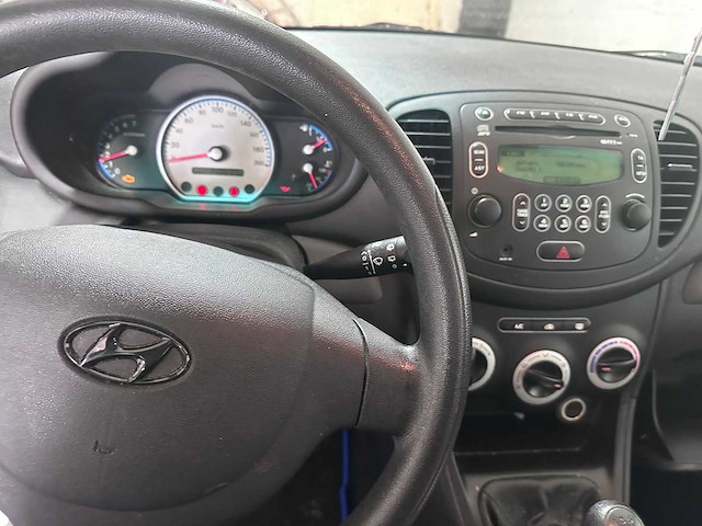 Hyundai - i10 - 1.1 active cool - 75-kpk-3- 2010 - afbeelding 17 van  18