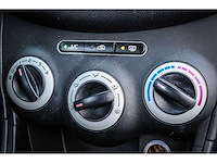 Hyundai - i10 - 1.1 active cool 95-gnj-4 - afbeelding 3 van  17