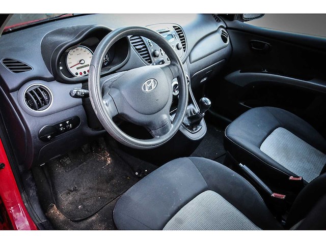 Hyundai - i10 - 1.1 active cool 95-gnj-4 - afbeelding 12 van  17