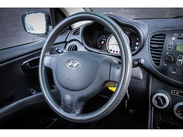 Hyundai - i10 - 1.1 active cool 95-gnj-4 - afbeelding 16 van  17