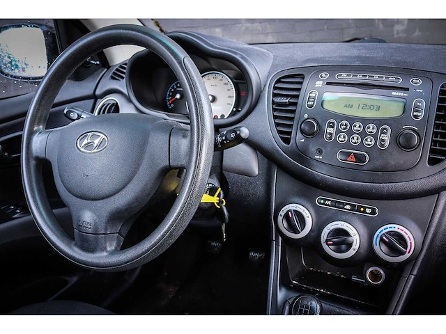 Hyundai - i10 - 1.1 active cool 95-gnj-4 - afbeelding 17 van  17