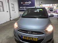 Hyundai - i10 - 1.2 i-drive cool - 97-plk-1- 2011 - afbeelding 2 van  2