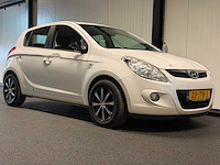 Hyundai - i20 - 1.2i dynamic - car - 2009 23-jtb-3 iaw - afbeelding 8 van  23