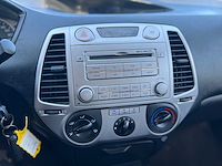 Hyundai - i20 - 1.2i i-drive - car - 2011 - afbeelding 3 van  15