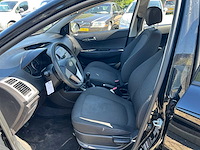 Hyundai - i20 - 1.2i i-drive - car - 2011 - afbeelding 13 van  15