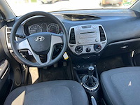 Hyundai - i20 - 1.2i i-drive - car - 2011 - afbeelding 14 van  15