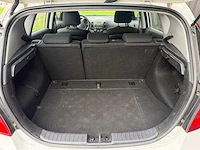 Hyundai - i30 - 1.4i i-drive cool - personenauto - 2011 - afbeelding 9 van  24