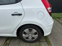 Hyundai - i30 - 1.4i i-drive cool - personenauto - 2011 - afbeelding 15 van  24