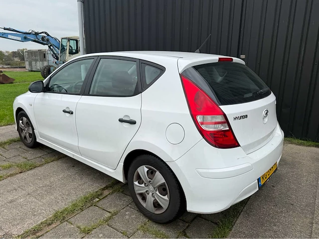 Hyundai - i30 - 1.4i i-drive cool - personenauto - 2011 - afbeelding 23 van  24