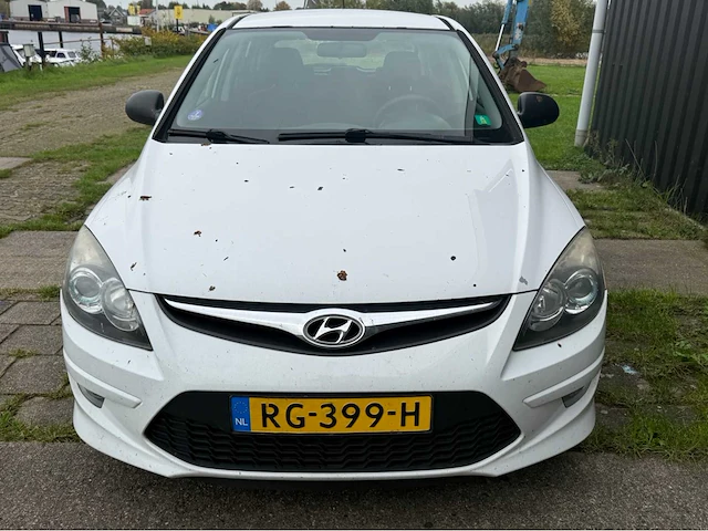 Hyundai - i30 - 1.4i i-drive cool - personenauto - 2011 - afbeelding 18 van  24