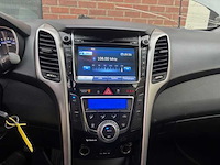 Hyundai - i30 - 1.6 crdi 16v - bg - afbeelding 11 van  21