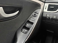Hyundai - i30 - 1.6 crdi 16v - bg - afbeelding 13 van  21