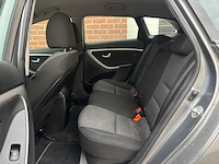 Hyundai - i30 - 1.6 crdi 16v - bg - afbeelding 17 van  21