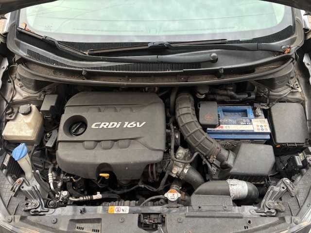 Hyundai - i30 - 1.6 crdi 16v - bg - afbeelding 18 van  21