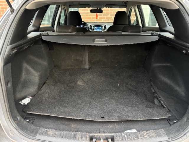 Hyundai - i30 - 1.6 crdi 16v - bg - afbeelding 19 van  21