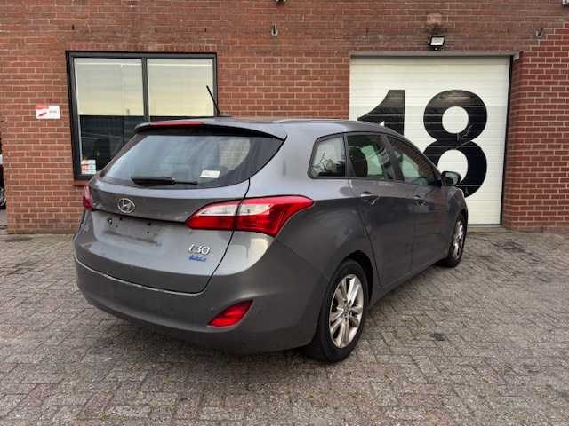 Hyundai - i30 - 1.6 crdi 16v - bg - afbeelding 5 van  21
