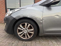 Hyundai - i30 - 1.6 crdi 16v - bg - afbeelding 8 van  21