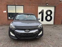Hyundai - i30 - 1.6 crdi 16v - bg - afbeelding 17 van  21