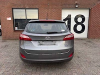 Hyundai - i30 - 1.6 crdi 16v - bg - afbeelding 14 van  21