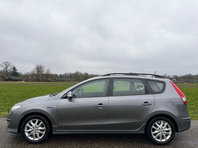 Hyundai - i30 cw - 1.4i i-motion bns. - 57-shl-4 - 2011 - afbeelding 4 van  11