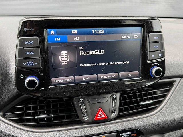 Hyundai - i30 wagon - 1.4 t-gdi comfort - car - 2018|jkd-33-r|iaw - afbeelding 16 van  30