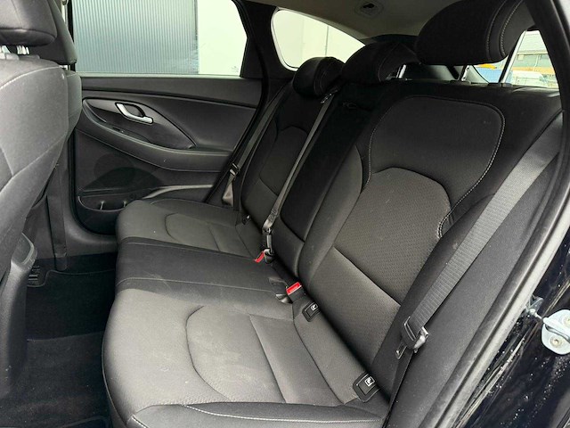 Hyundai - i30 wagon - 1.4 t-gdi comfort - jkd-33-r- 2018 iaw - afbeelding 13 van  13