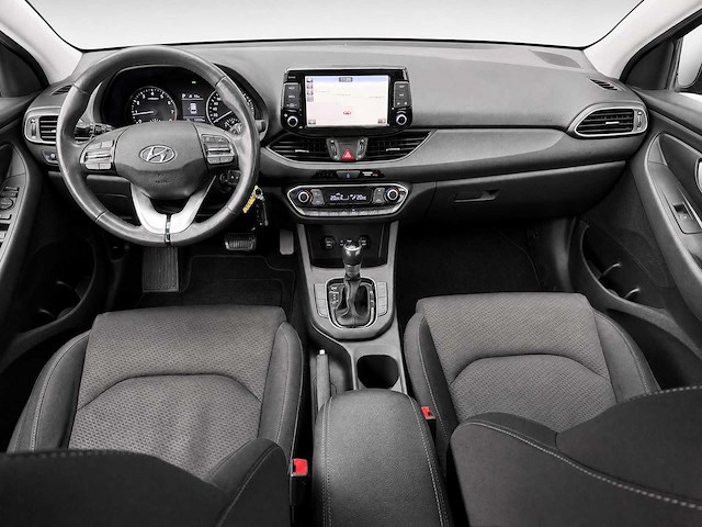 Hyundai - i30 wagon - 1.4 t-gdi comfort - jkd-33-r- 2018 iaw - afbeelding 2 van  15