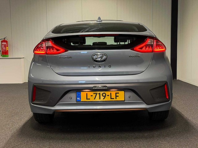 Hyundai - ioniq - premium ev - car - 2019|l-719-lf|iaw - afbeelding 17 van  23