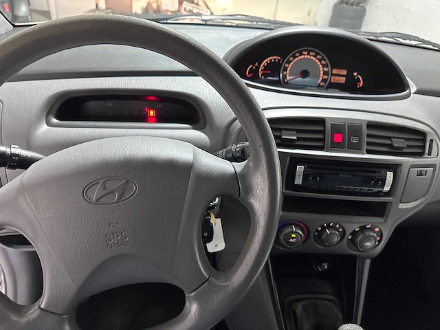 Hyundai - matrix - 1.6i dynamic - 51-td-sg- 2006 - afbeelding 5 van  5