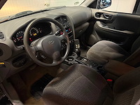 Hyundai - santa fe - 2.7i v6 4wd style 30-nb-nl 2003 iaw - afbeelding 12 van  16